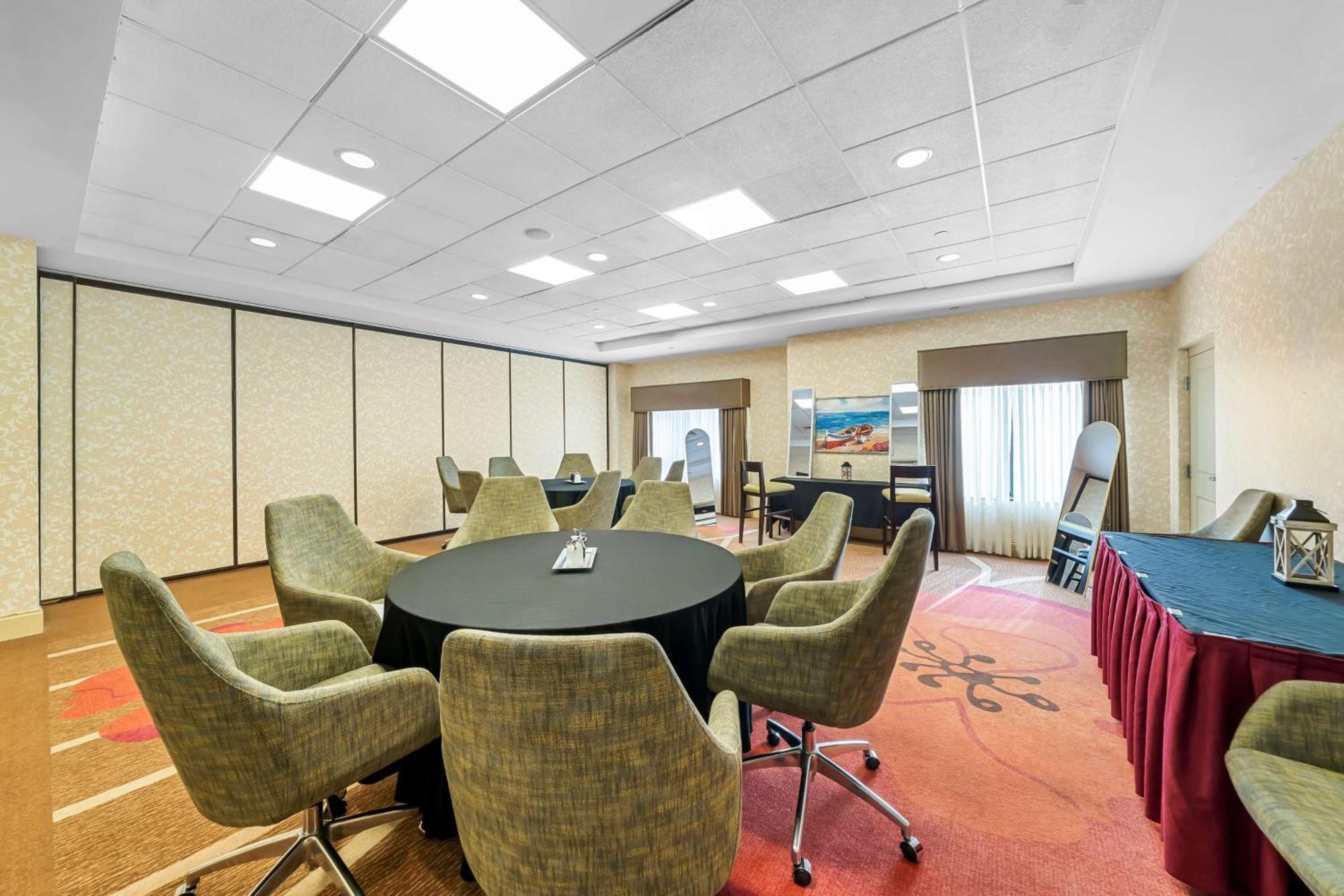 Hilton Garden Inn Plymouth Exterior foto