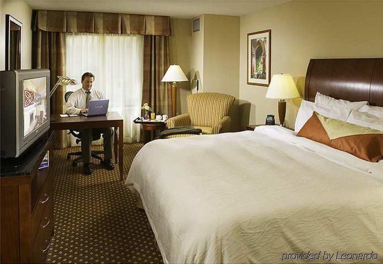Hilton Garden Inn Plymouth Zimmer foto