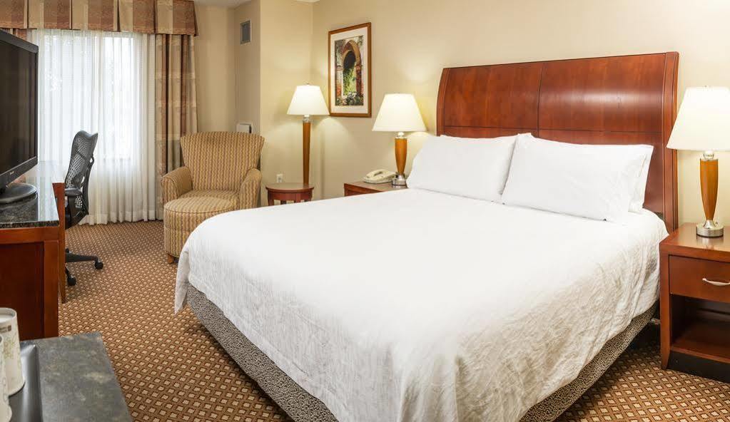 Hilton Garden Inn Plymouth Exterior foto
